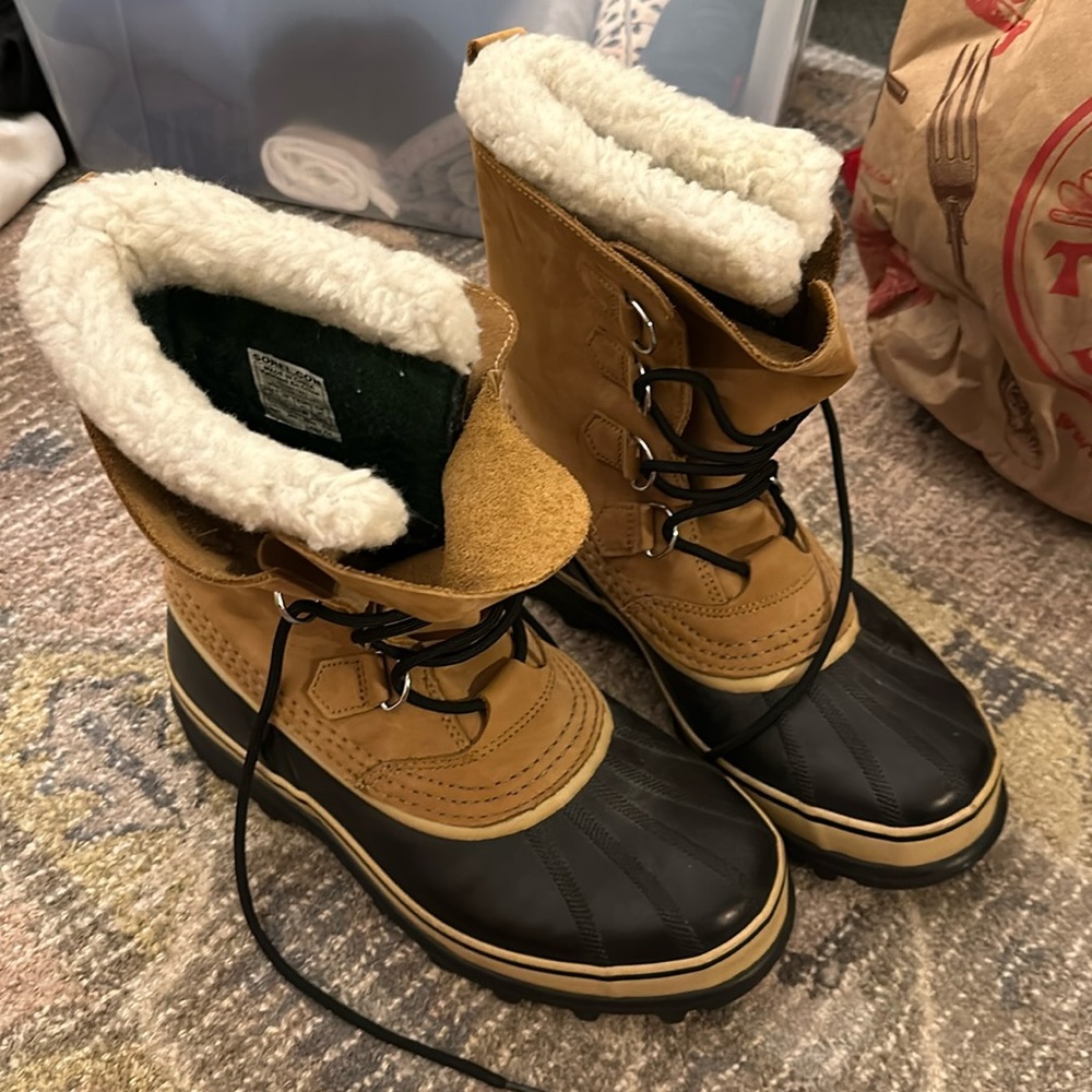 Sorel caribou waterproof boots with liner new men’s 8
